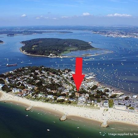 Top Floor Sandbanks Apartment With Free Parking Just Minutes From The Beach And Bars Canford Cliffs 外观 照片